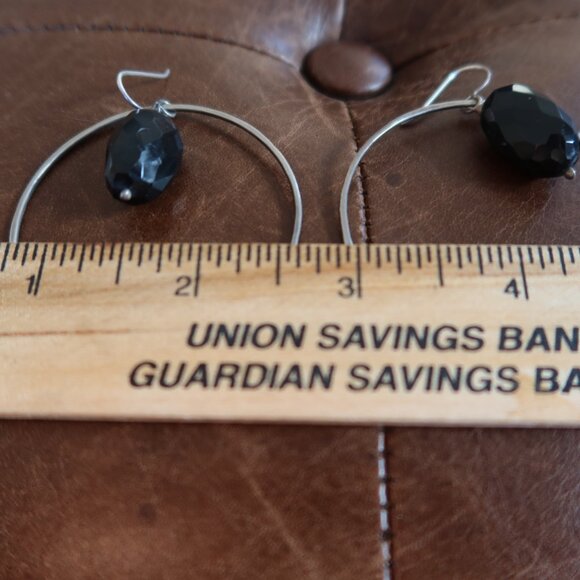 Black onyx and sterling silver large front facing hoops earrings by Dana Reed - Picture 8 of 13